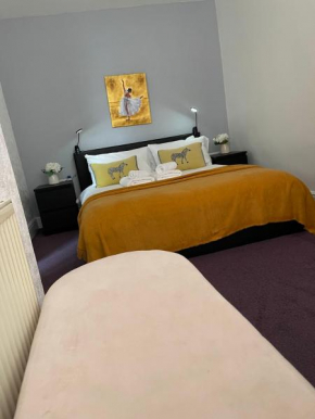 3 bedroom flat in Maida Vale